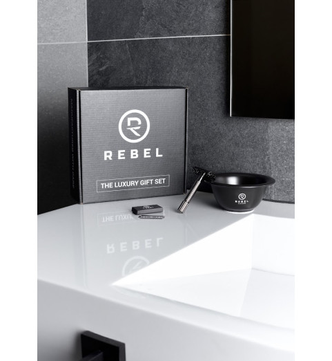 Rebel Barber Compact Midnight Black / Подарочный набор (Т-образный станок,чаша, лезвия) Rebel Barber Compact Midnight Black / Подарочный набор (Т-образный станок,чаша, лезвия)