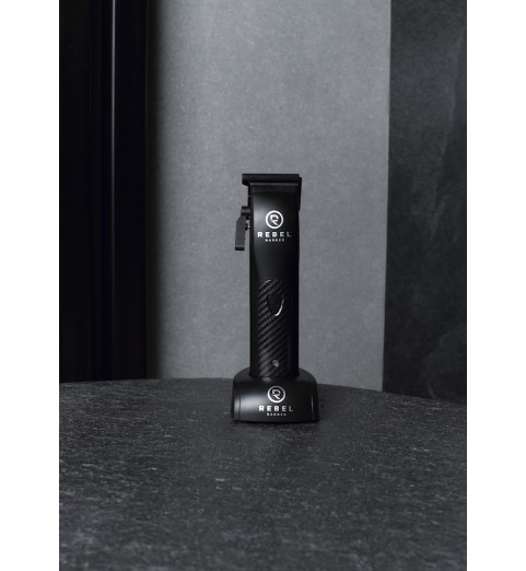 Rebel Barber Predator Black Профессиональная машинка для стрижки волос Rebel Barber Predator Black Профессиональная машинка для стрижки волос